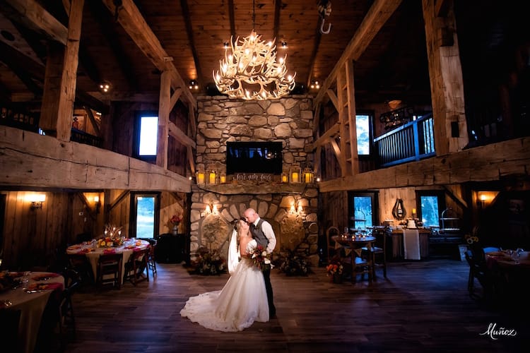 west-virgina-barn-wedding-venue_four-fillies-lodge2