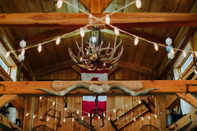 adobebridgebatchrenametemp6canada_rustic-barn-wedding_18