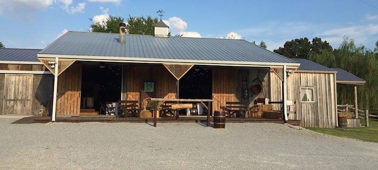 barn-wedding-venue-tennessee-west
