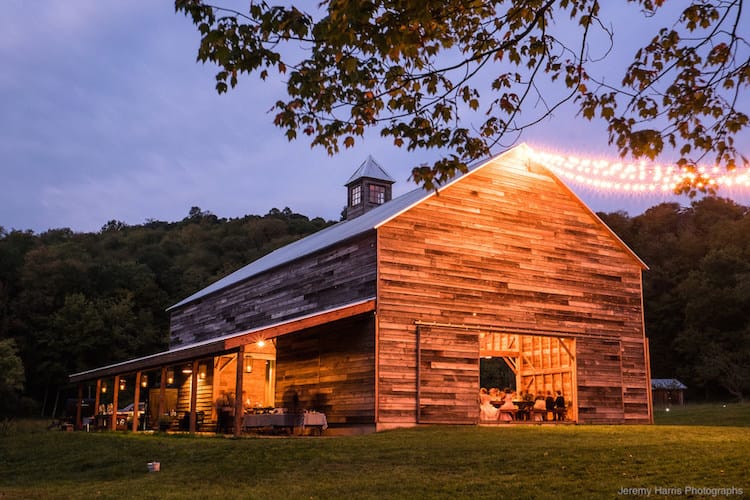ny_barn-wedding-venue_handsome-hollow