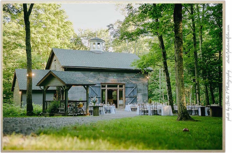 ny_barn-wedding-venue_roxbury