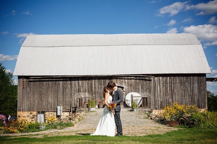 wisconsin-barn-wedding-venue-enchanted