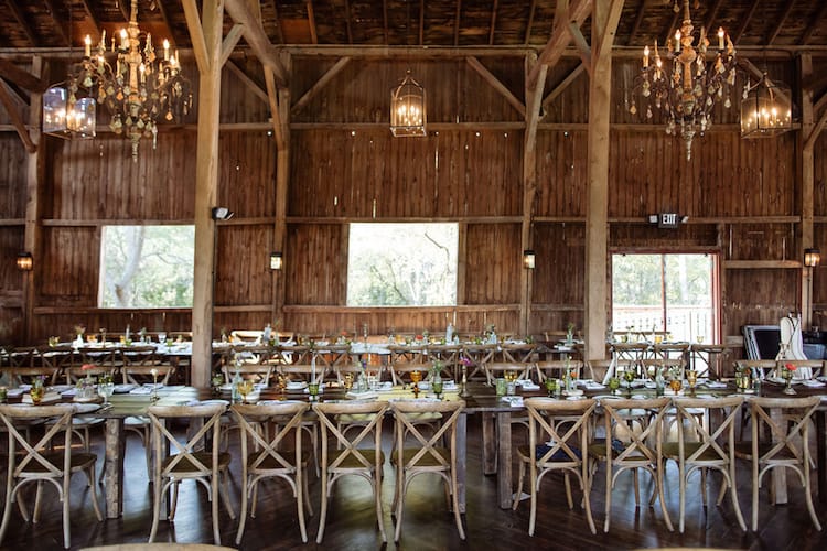 wisconsin-barn-wedding-venue-the-farm-at-dover